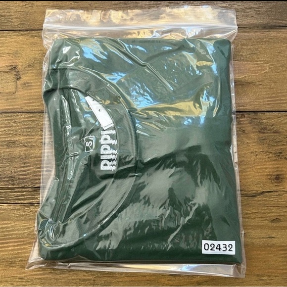 URBAN OUTFITTERS Green Golf is
Good T-Shirt with Smiley Face - Picture 8 of 9